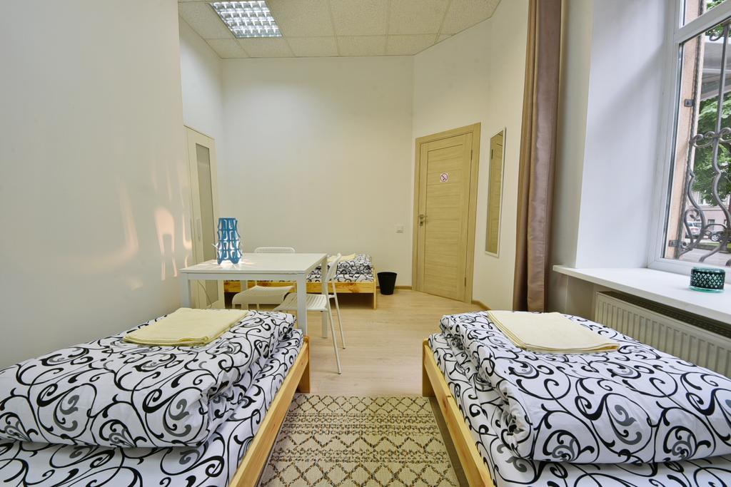 Laisves Avenue Hostel "Easy Kaunas" Luaran gambar