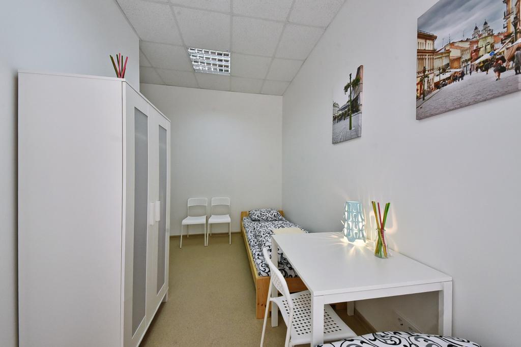 Laisves Avenue Hostel "Easy Kaunas" Luaran gambar