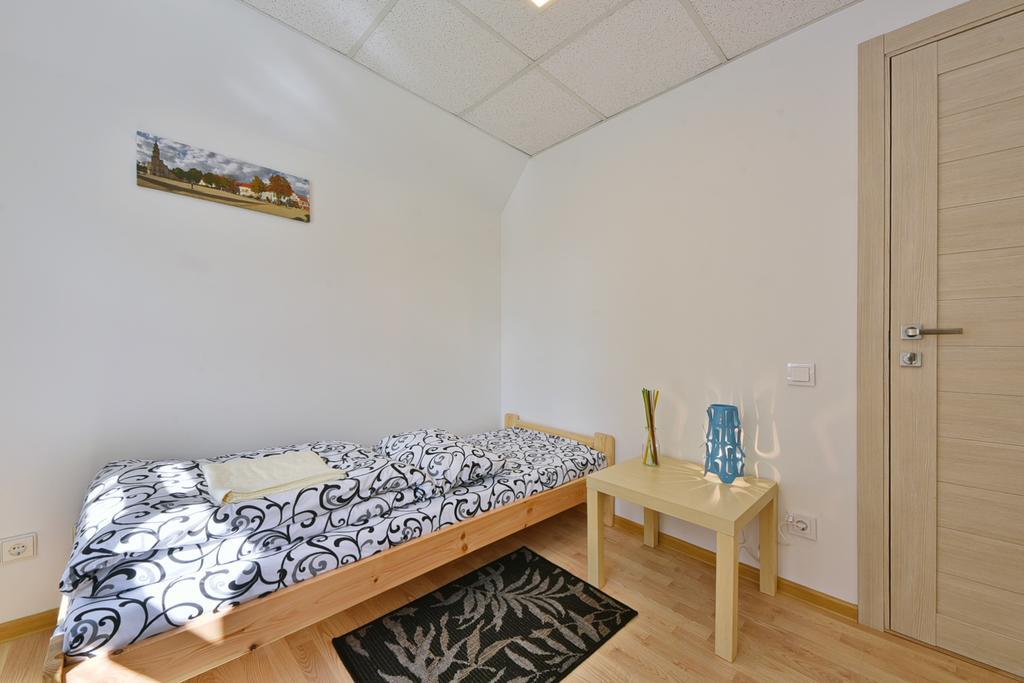 Laisves Avenue Hostel "Easy Kaunas" Luaran gambar